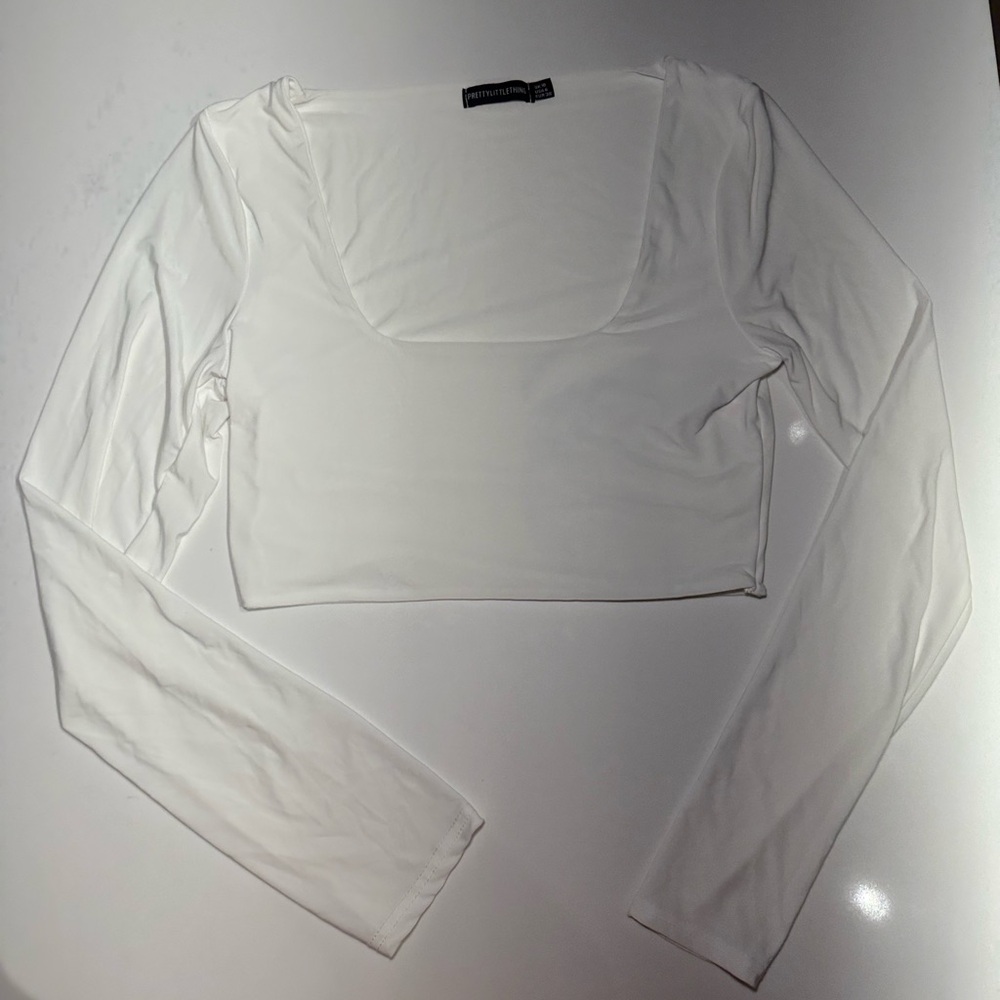 Cropped Long Sleeve Top